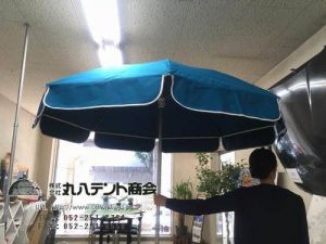 商業Case5　オーダーメイドパラソル