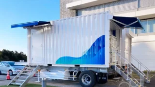 オーニング × 医療コンテナ｜コンテナハウス・事務所にも取付可能なオーニング