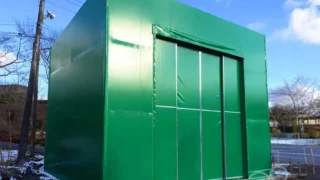 テント倉庫をテニスクラブの物置きとして施工｜愛知県