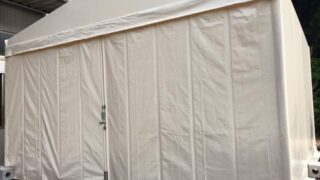 テント倉庫を工場横に施工