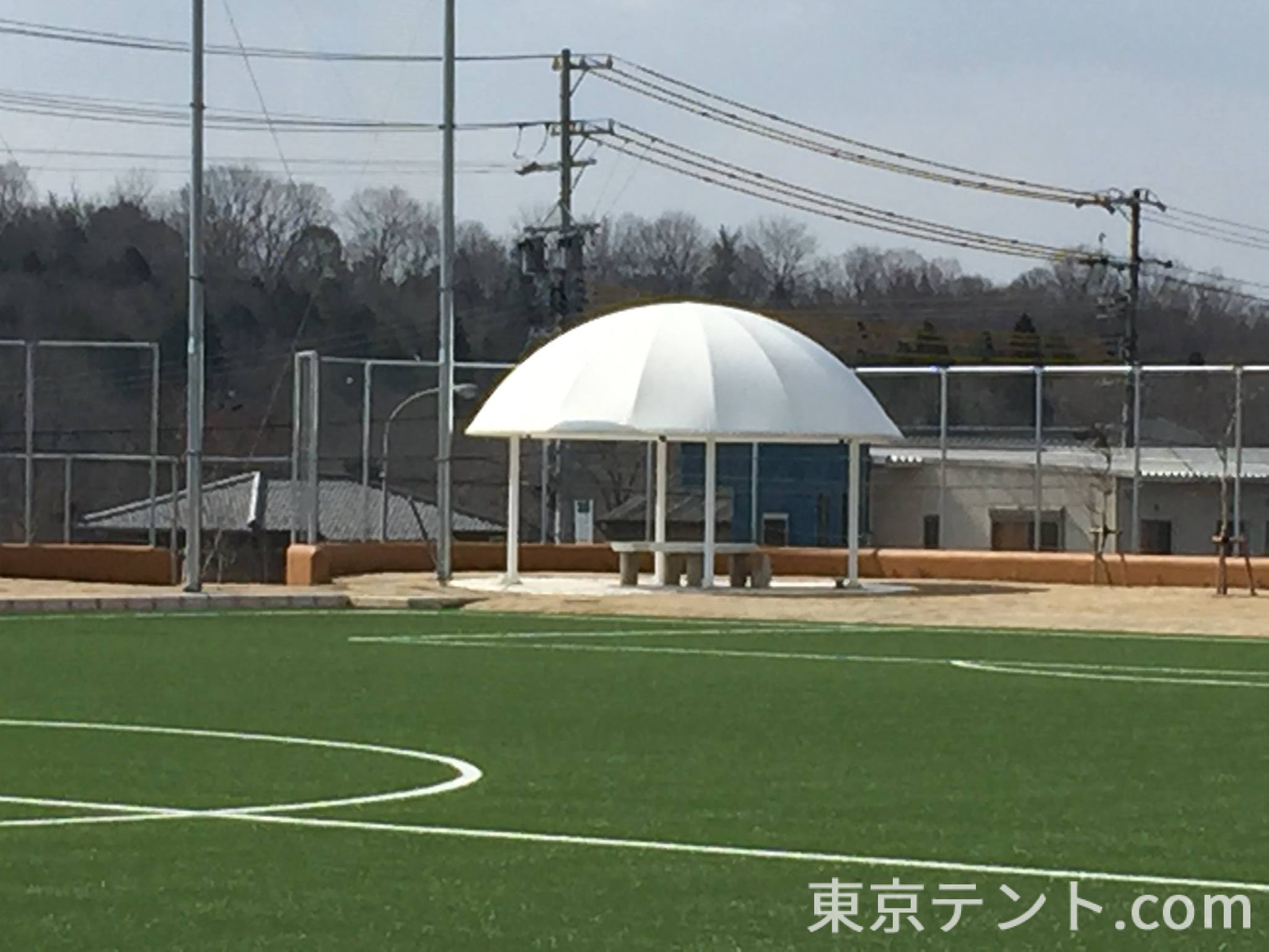 ドーム型　テント屋根