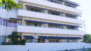 風力センサー付オーニングテントを特別養護老人ホームに施工