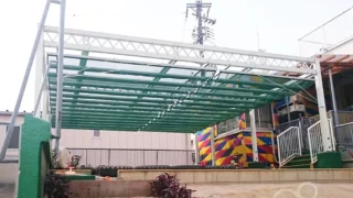 開閉式メッシュシェードを保育園・屋上に施工